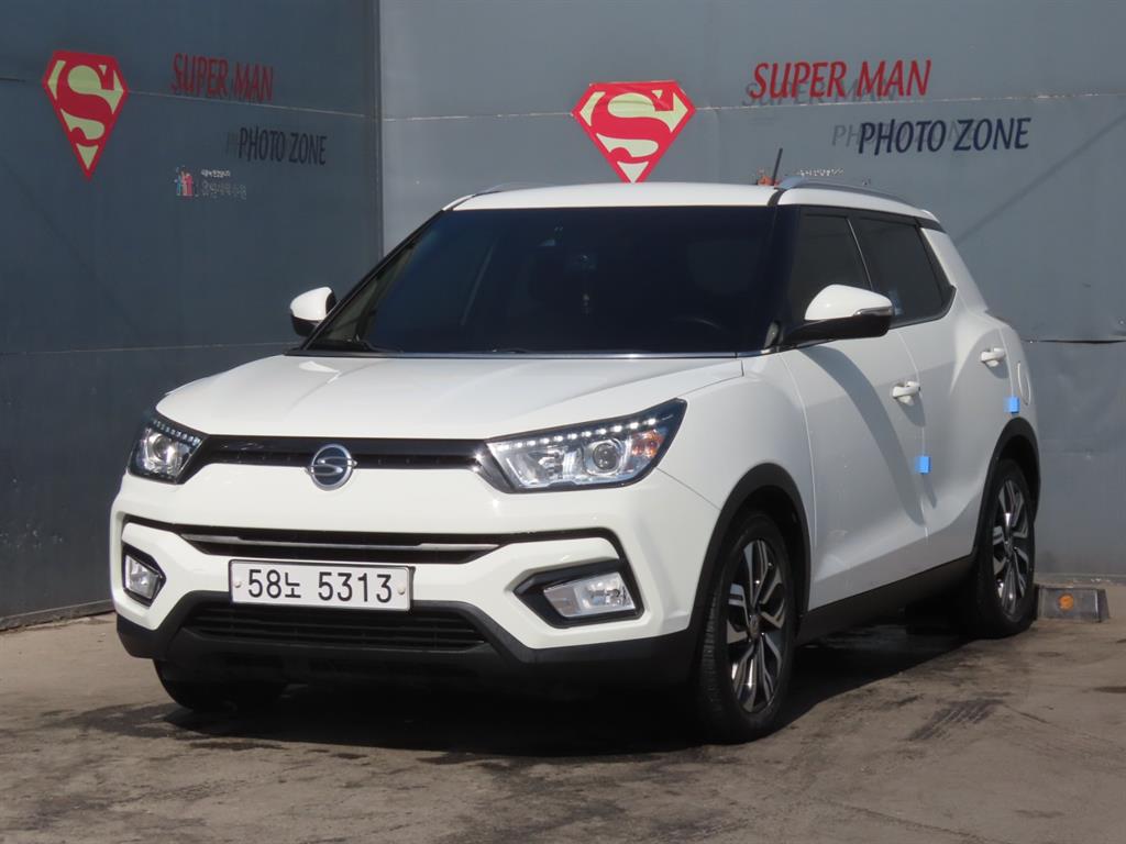 Ssangyong Tivoli 2019 Blanco - Importación desde Corea - HF Imports Iquique - Foto 1