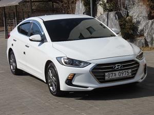 HYUNDAI Avante - Vista 4