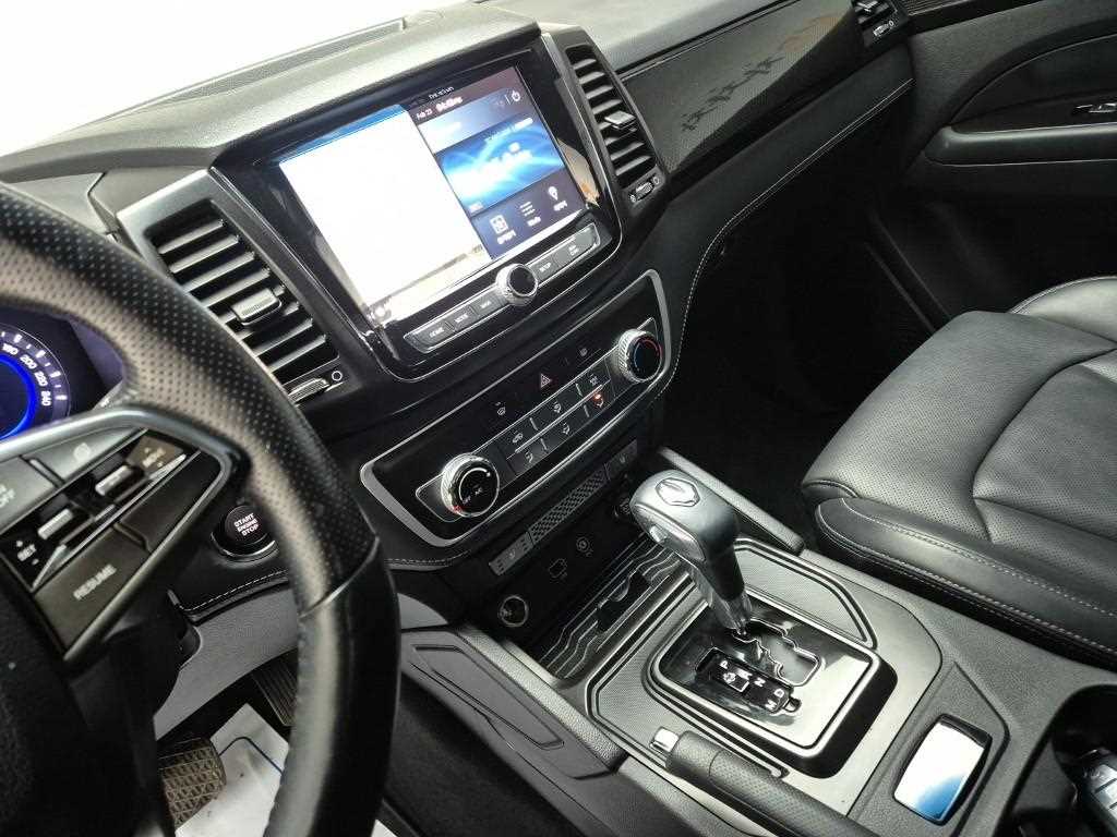 Ssangyong Rexton - Vista 10