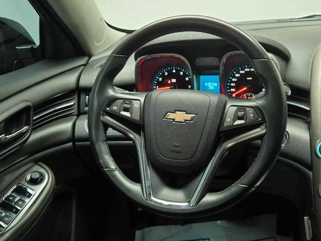 Chevrolet Malibu - Vista 9