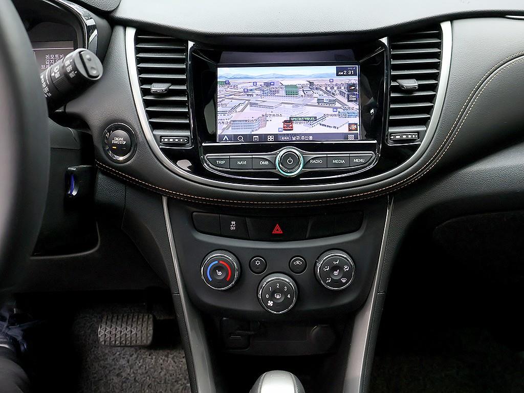 Chevrolet Trax 2018 Gris - Importación desde Corea - HF Imports Iquique - Foto 9