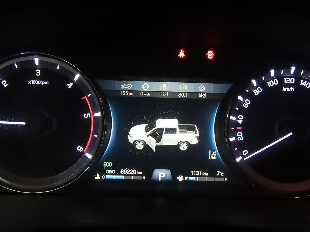 Ssangyong Rexton - Vista 9