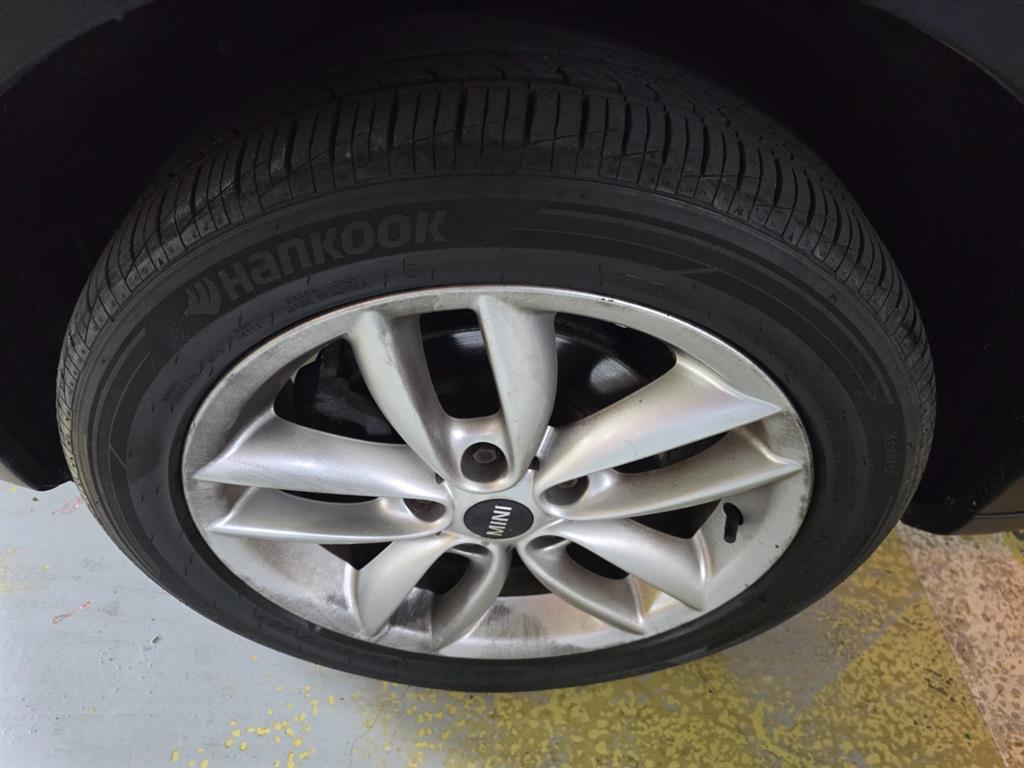 Mini Countryman - Vista 5