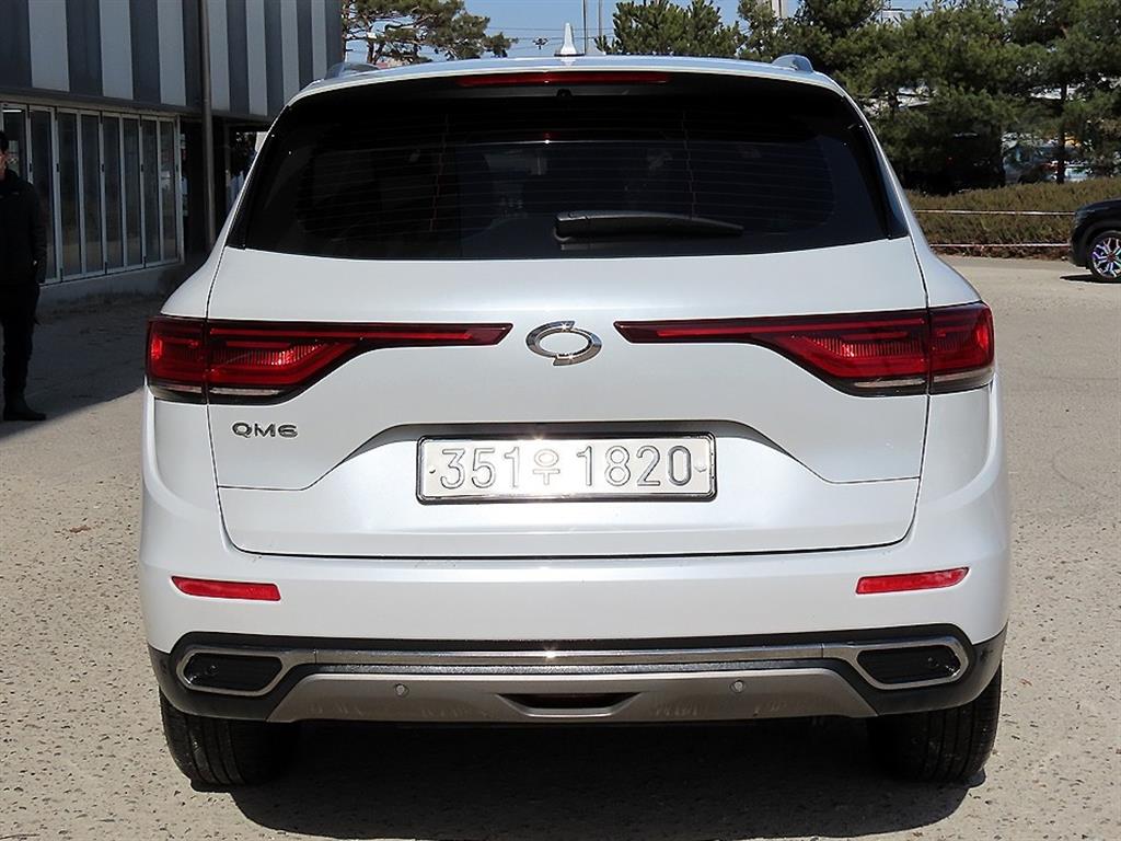 SAMSUNG QM6 - Vista 4