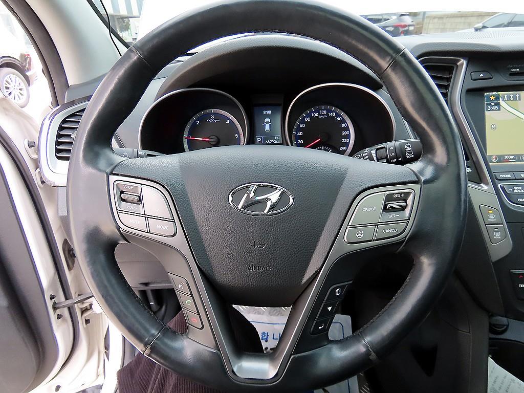 HYUNDAI Santa Fe - Vista 8