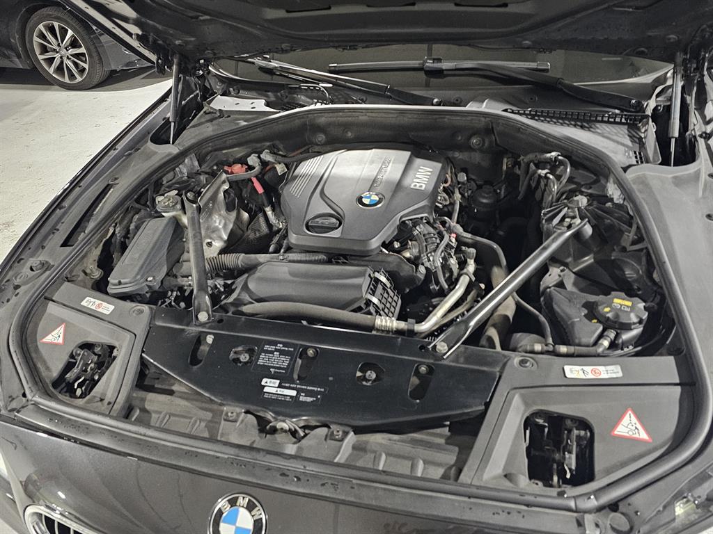 BMW 5 Series - Vista 5