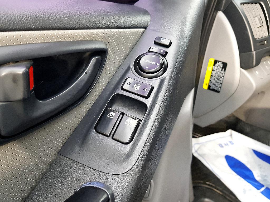 HYUNDAI Starex - Vista 11