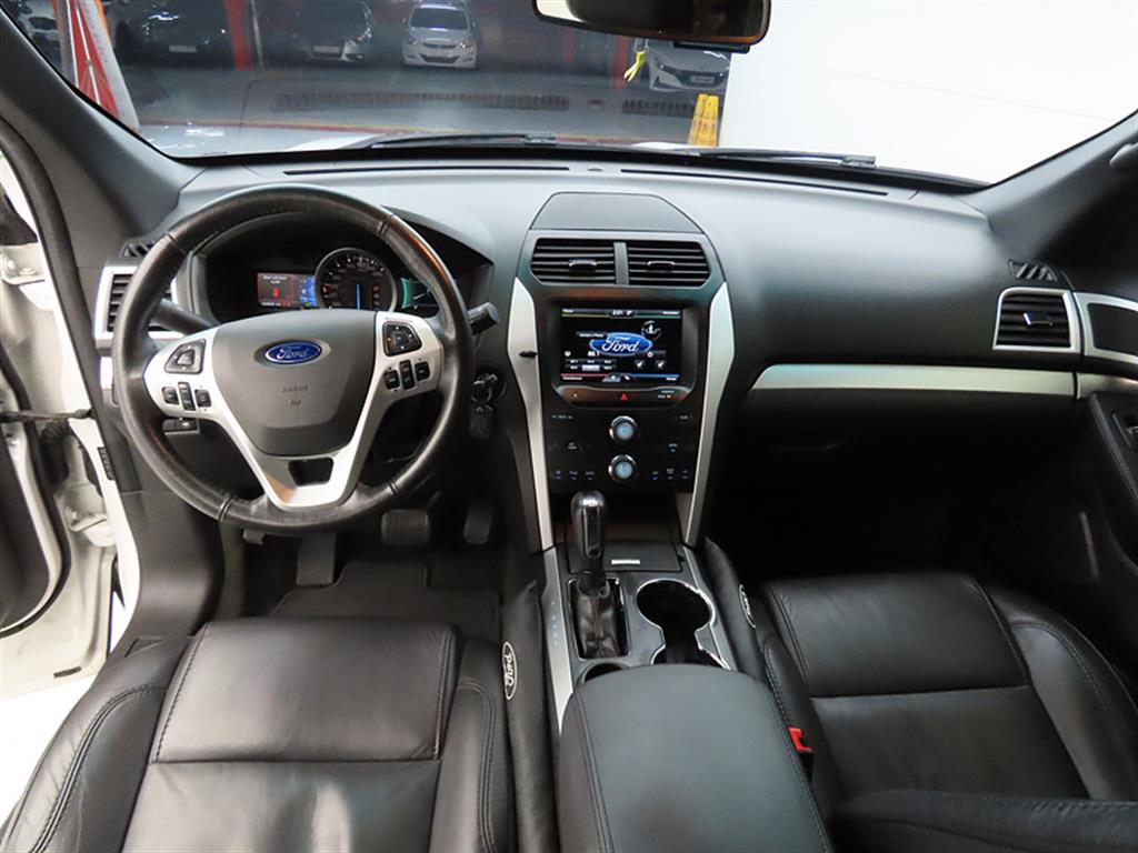 Ford Explorer - Vista 7