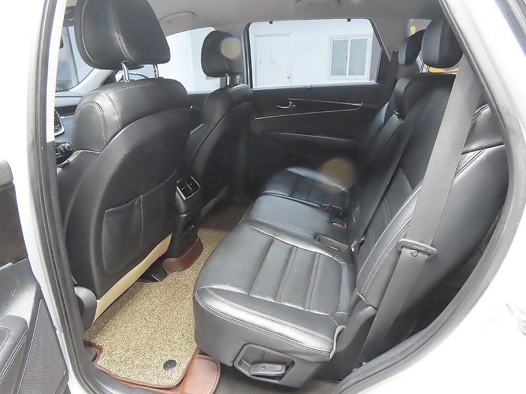 KIA Sorento 2015 Plateado - Importación desde Corea - HF Imports Iquique - Foto 9