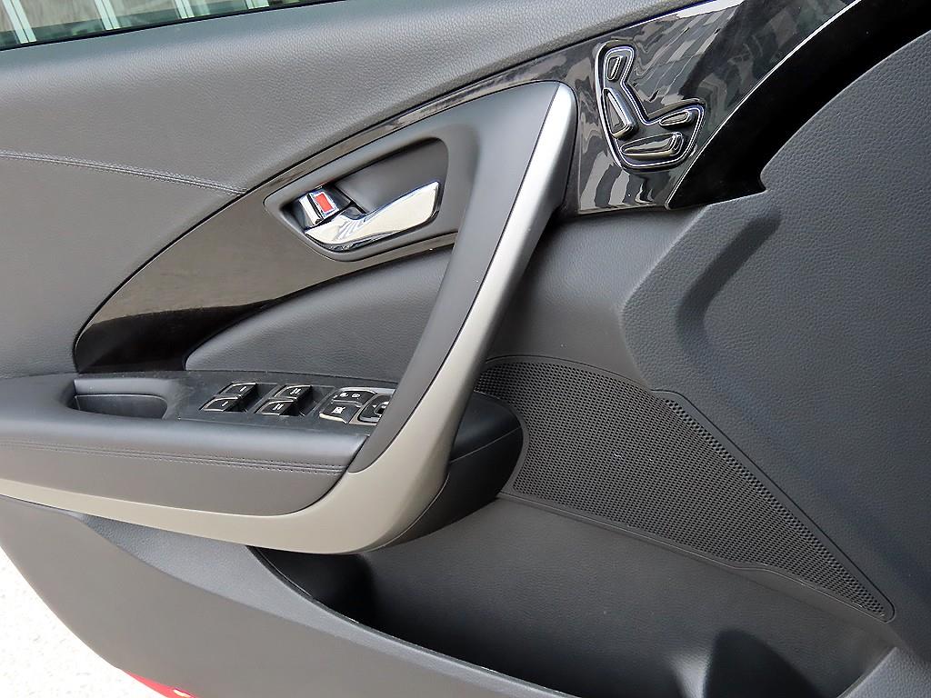 HYUNDAI Grandeur - Vista 11