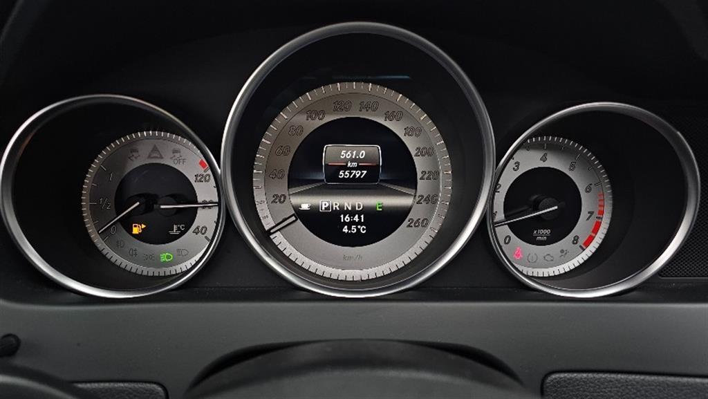 Mercedes Benz C Class - Vista 7