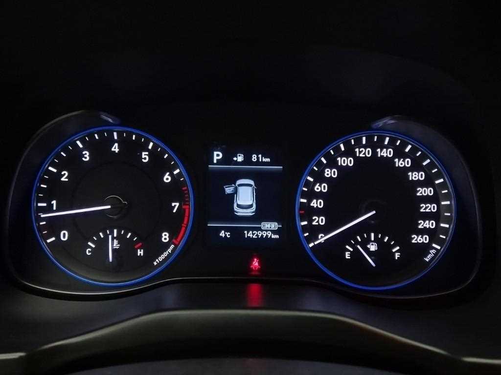 HYUNDAI Kona - Vista 6