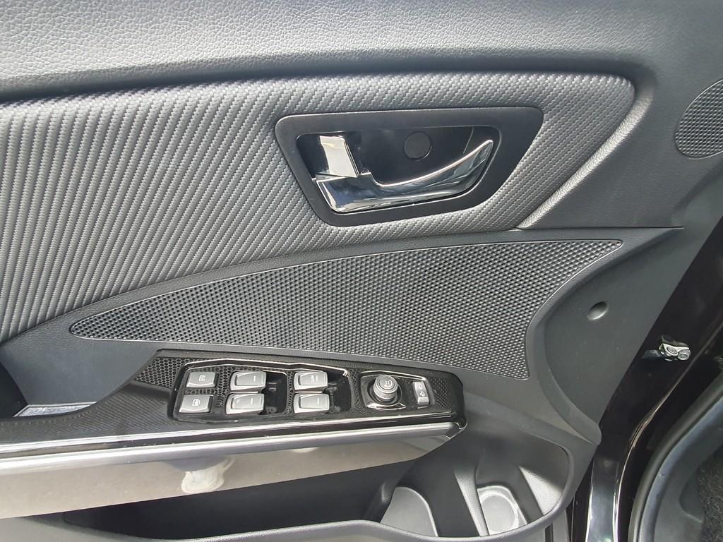 Ssangyong Tivoli - Vista 12