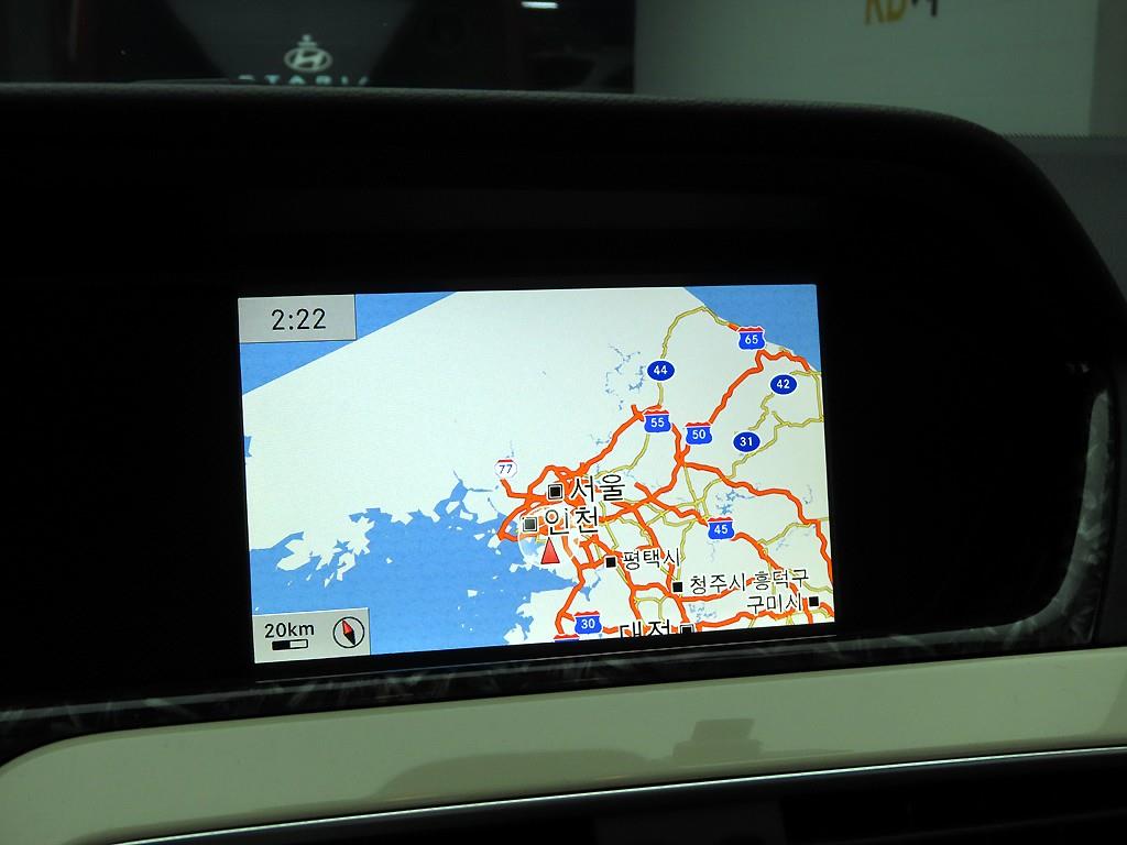 Mercedes Benz C Class - Vista 9