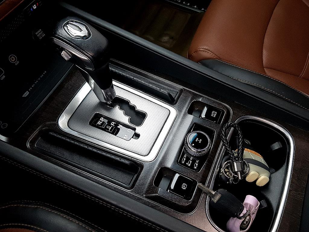 Ssangyong Rexton - Vista 12