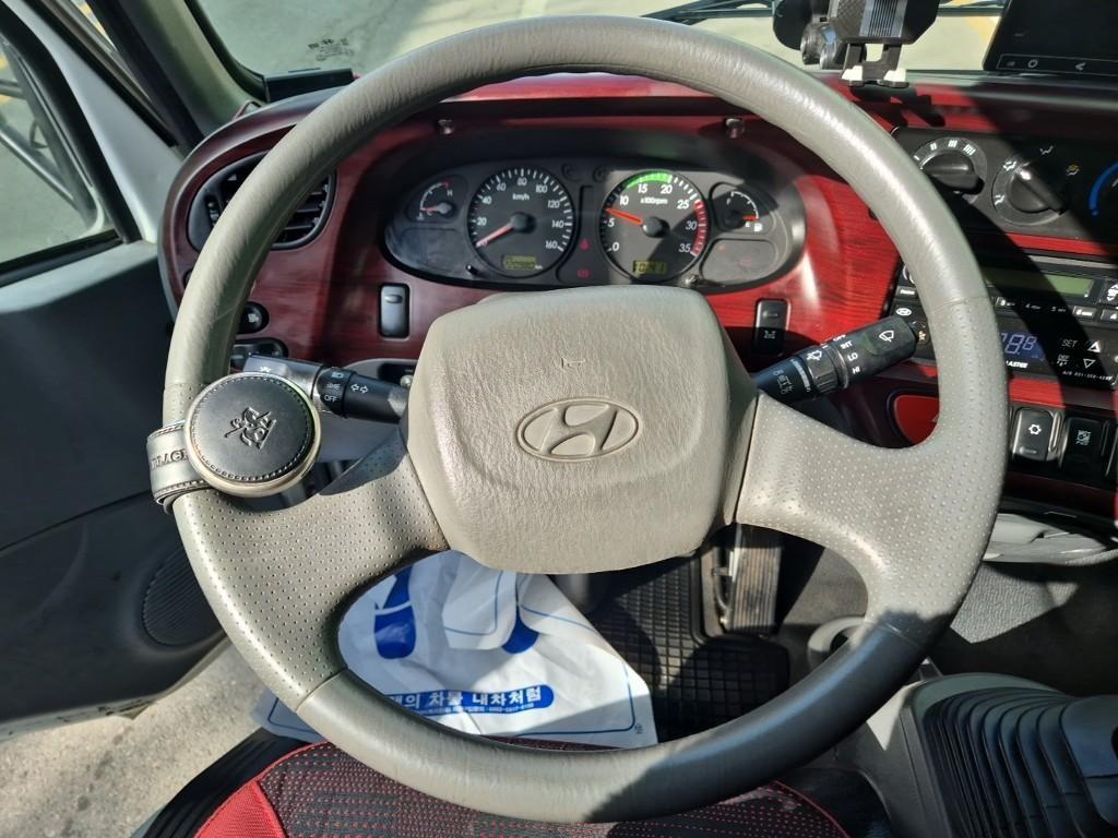 medium and large cargo truck - Vista 8