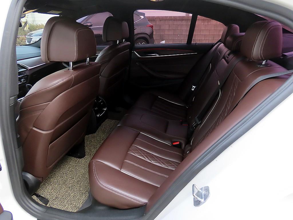 BMW 5 Series - Vista 6