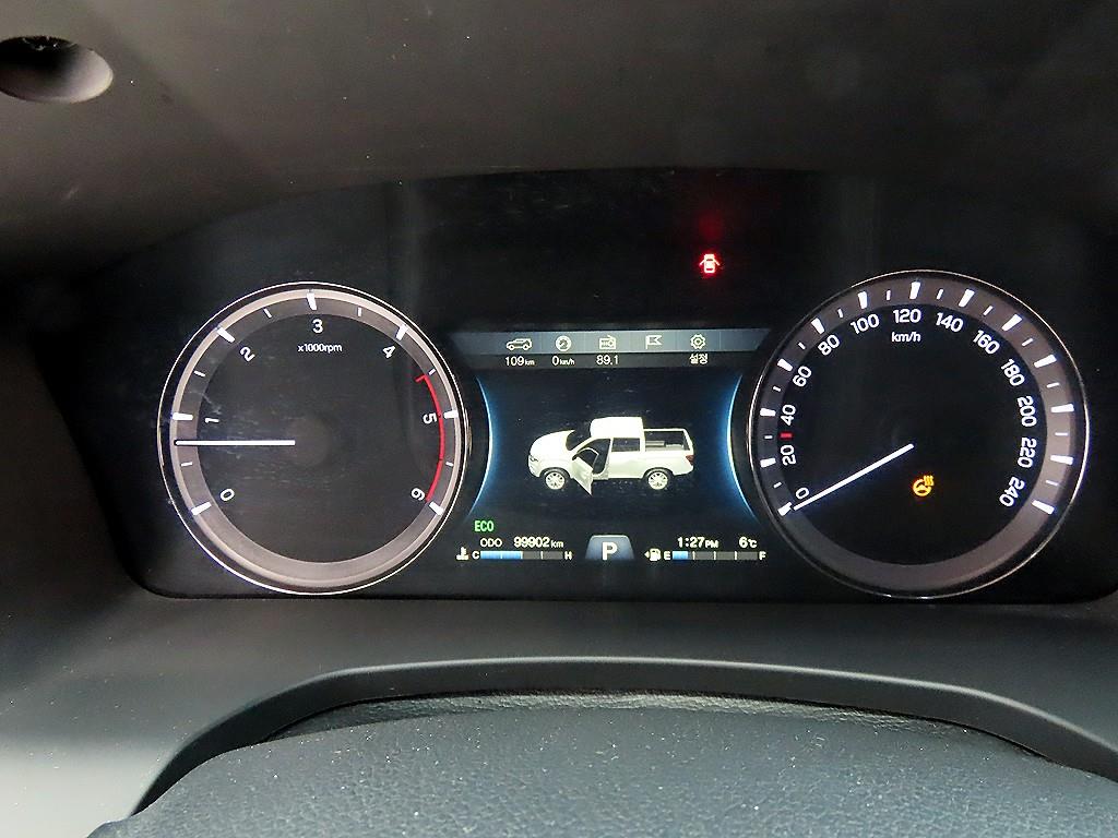 Ssangyong Rexton - Vista 9