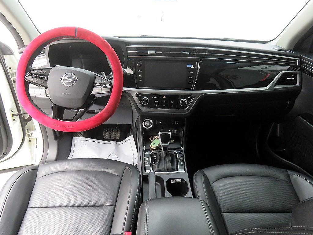 Ssangyong Korando - Vista 8