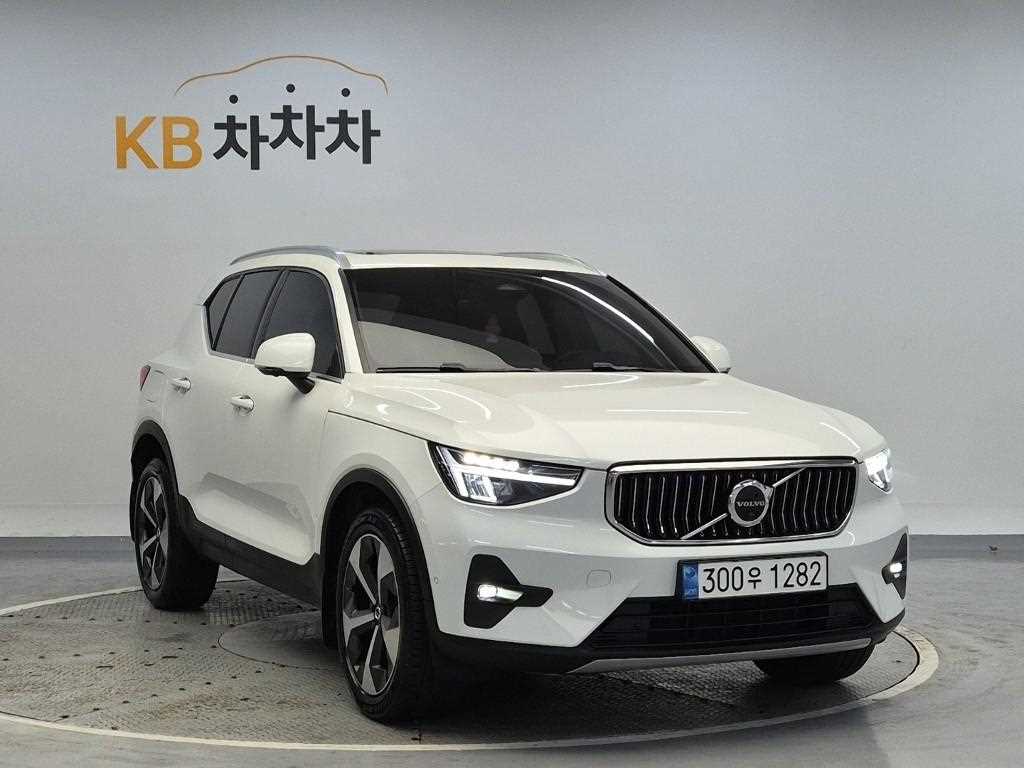 Volvo XC40 - Vista 4
