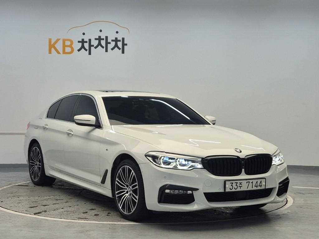 BMW 5 Series - Vista 4
