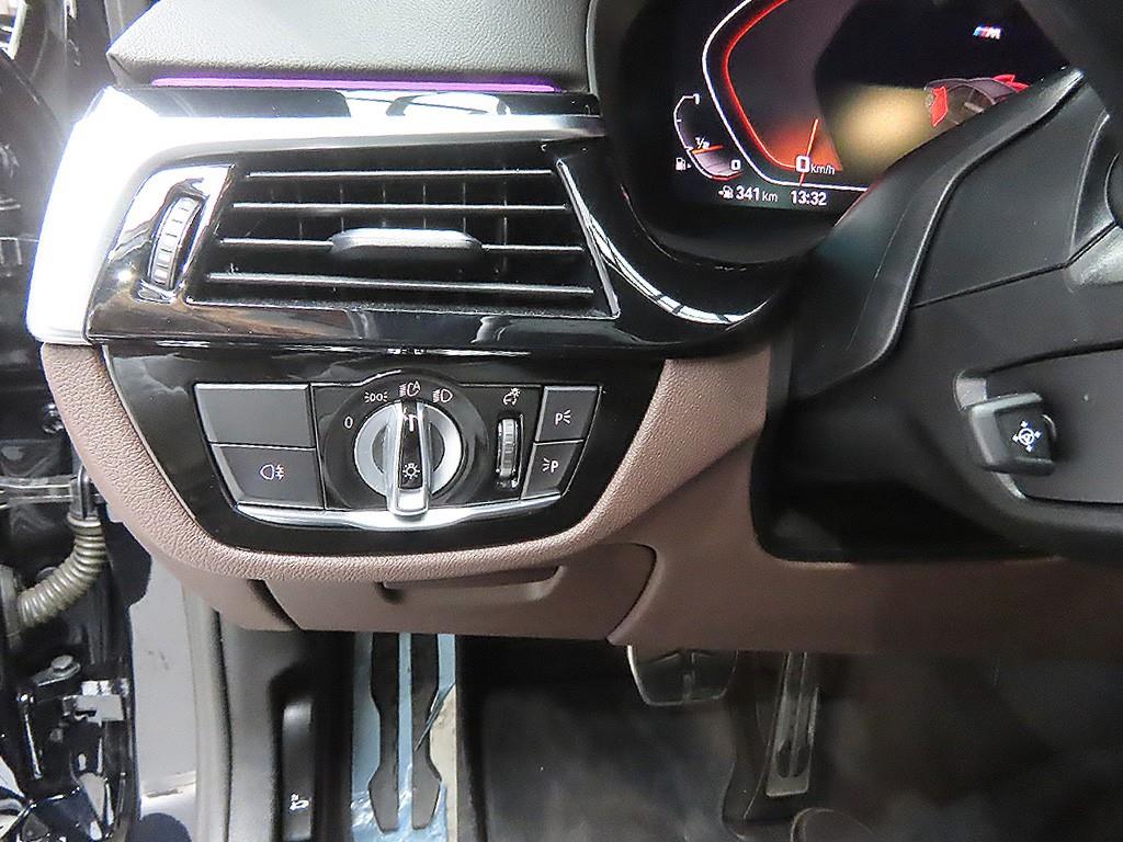 BMW 5 Series 2023 Negro - Importación desde Corea - HF Imports Iquique - Foto 10