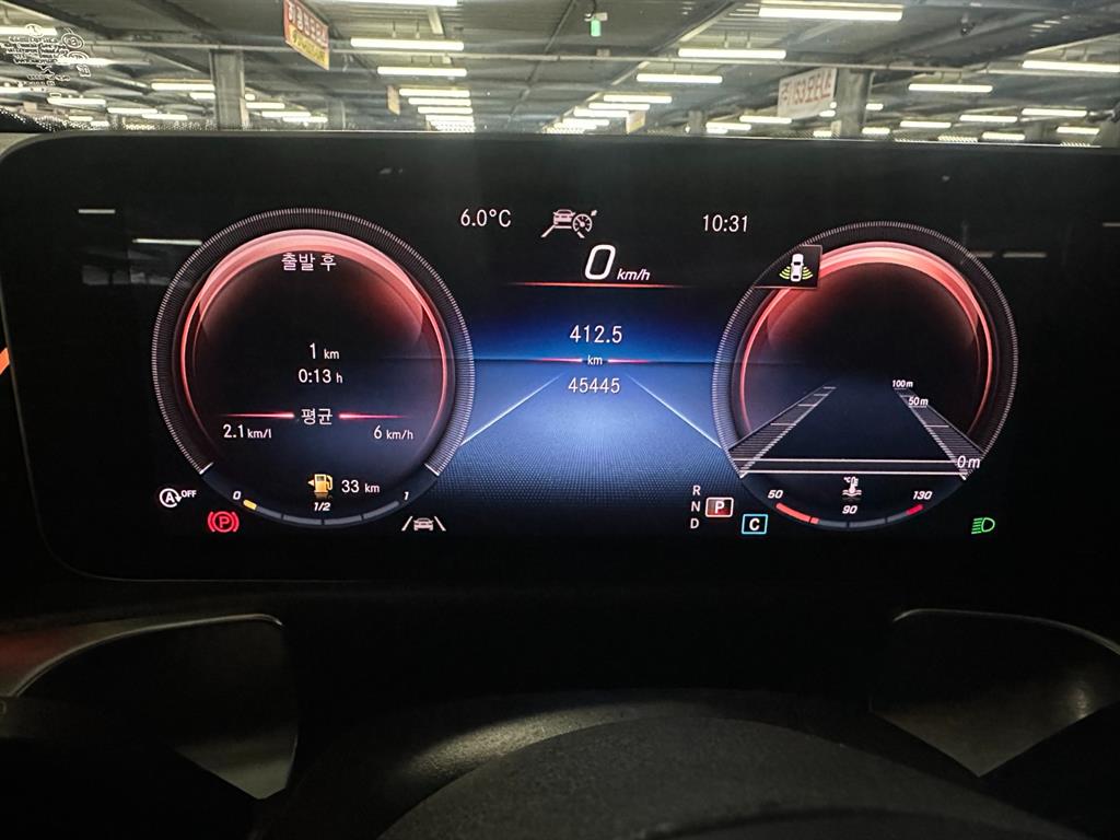 Mercedes Benz GLB Class - Vista 11