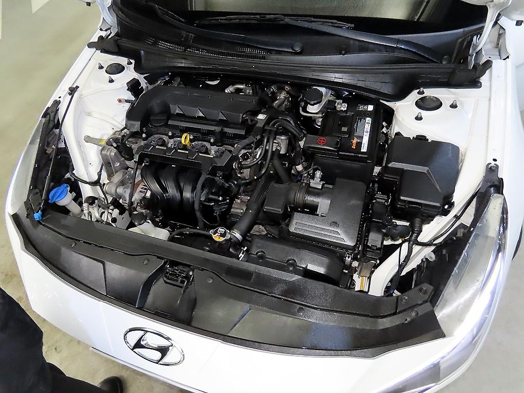 HYUNDAI Avante 2021 Blanco - Importación desde Corea - HF Imports Iquique - Foto 18