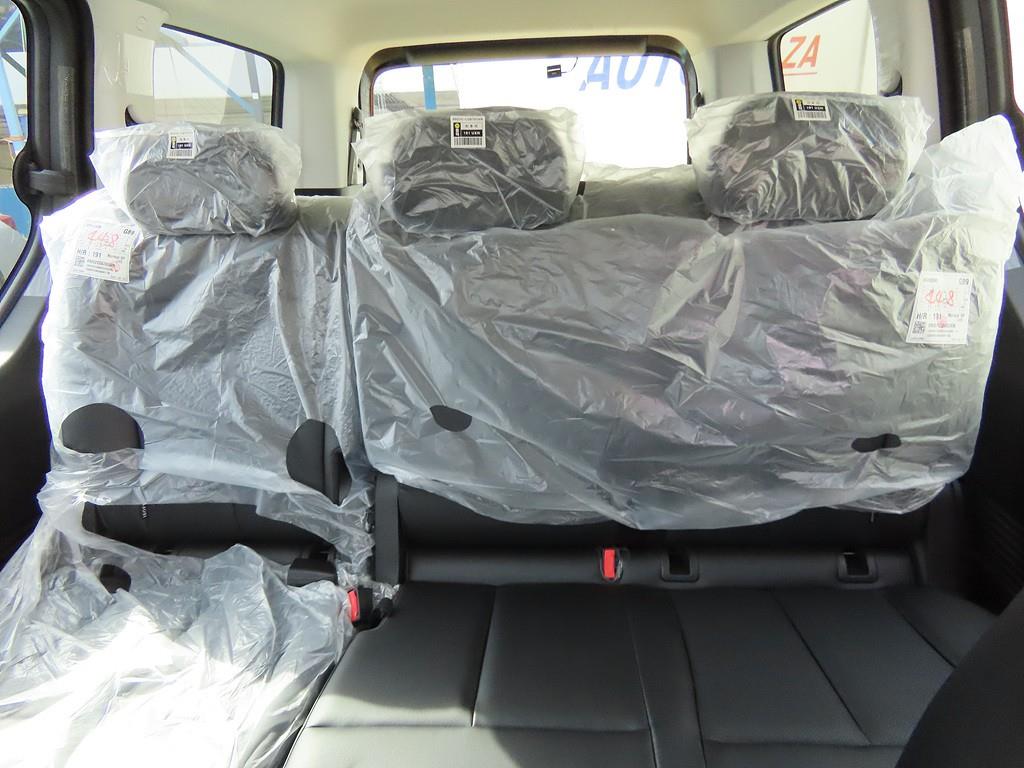 HYUNDAI Staria - Vista 10