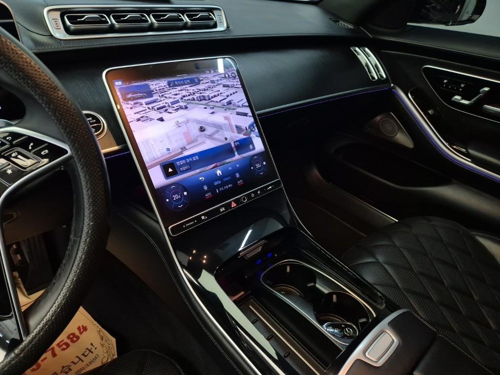 Mercedes Benz S Class - Vista 11