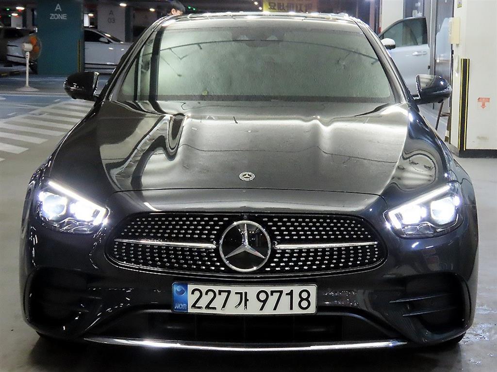 Mercedes Benz E class - Vista 2