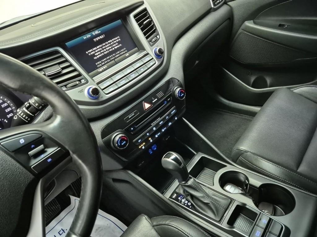 HYUNDAI Tucson - Vista 8