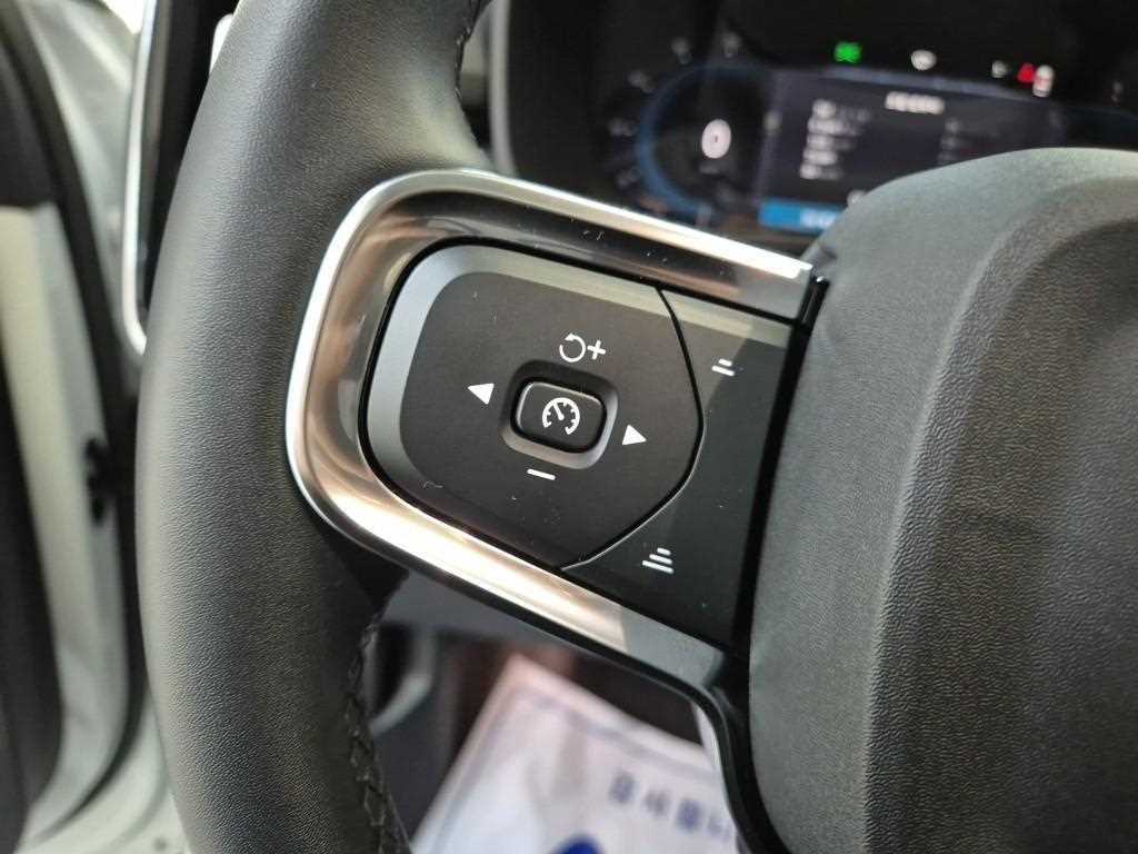 Volvo XC40 2023 Blanco - Importación desde Corea - HF Imports Iquique - Foto 16