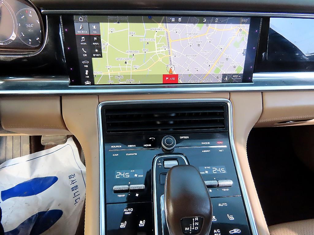 Porsche Panamera - Vista 11