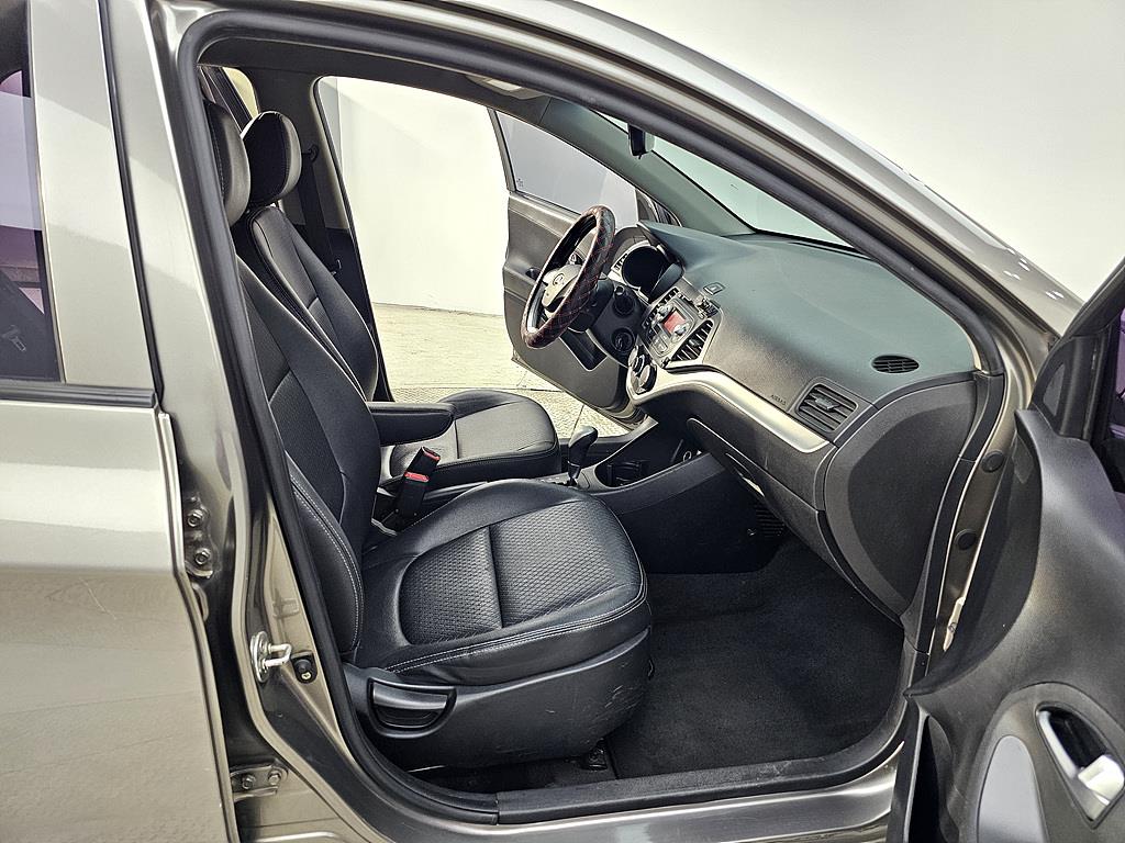 KIA Morning - Vista 11