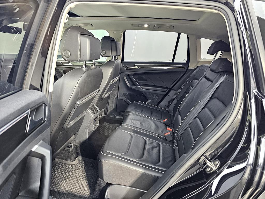 Volkswagen Tiguan - Vista 9