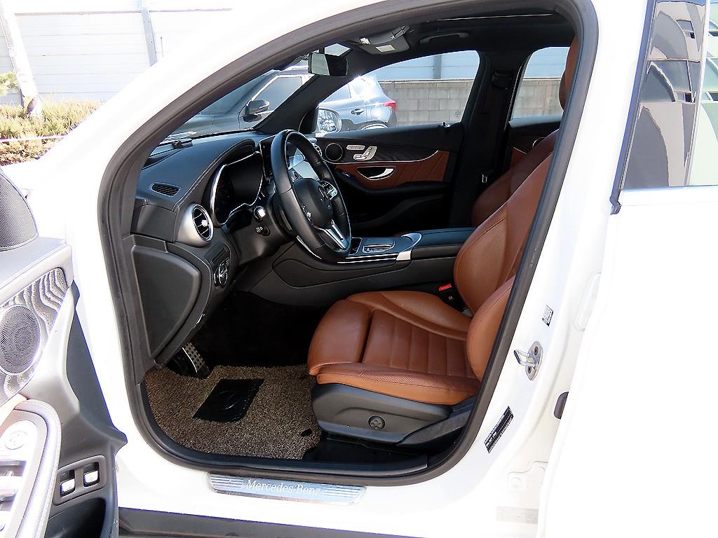 Mercedes Benz GLC Class - Vista 5