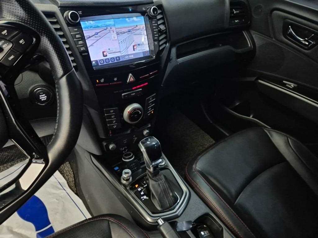 Ssangyong Tivoli - Vista 10
