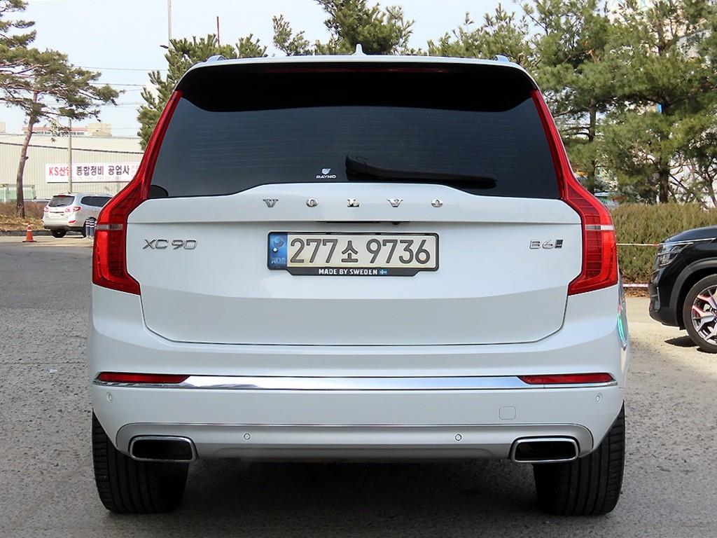 Volvo XC90 - Vista 4