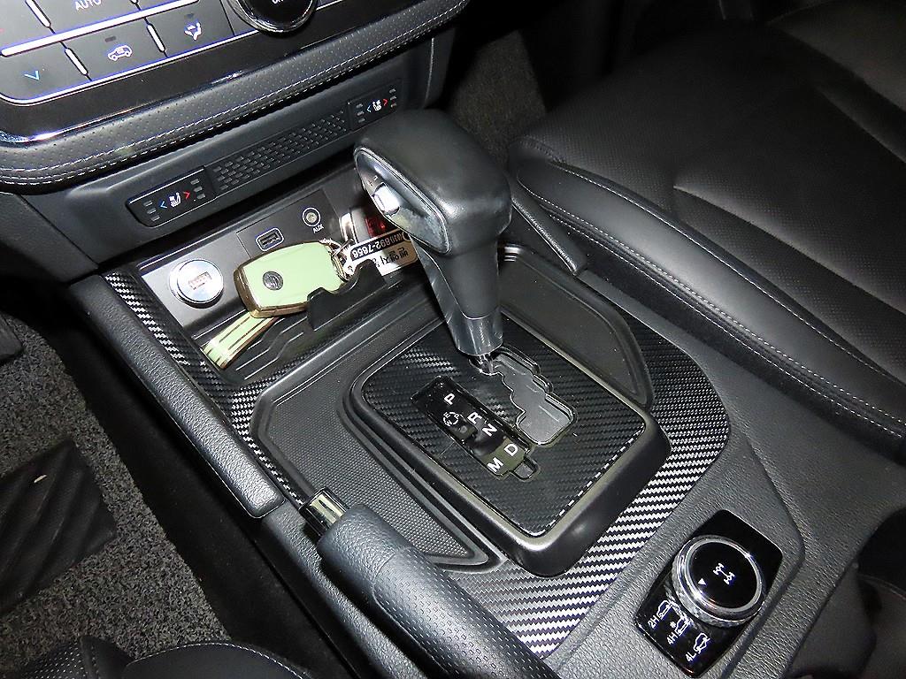 Ssangyong Rexton - Vista 12