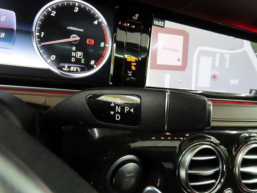 Mercedes Benz S Class - Vista 10