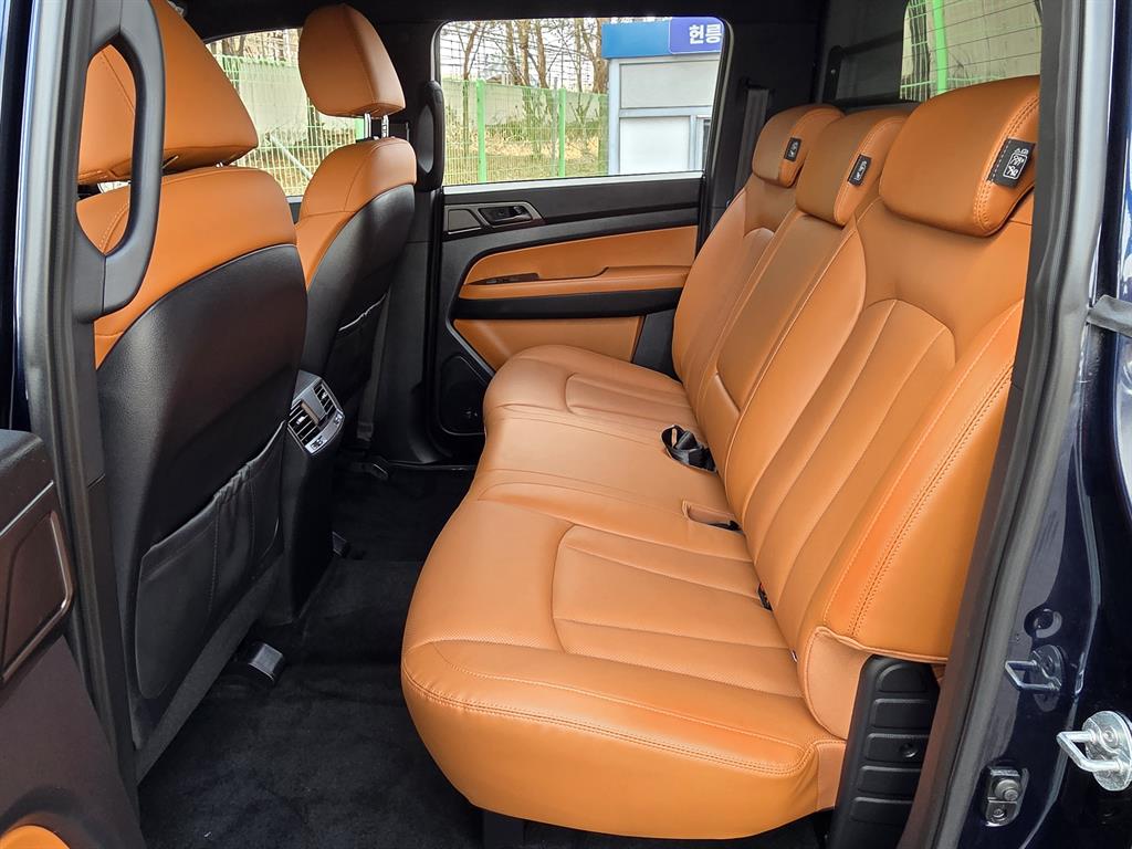 Ssangyong Rexton - Vista 10