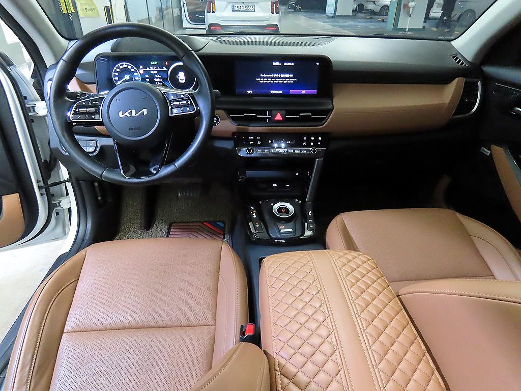 KIA Seltos - Vista 10