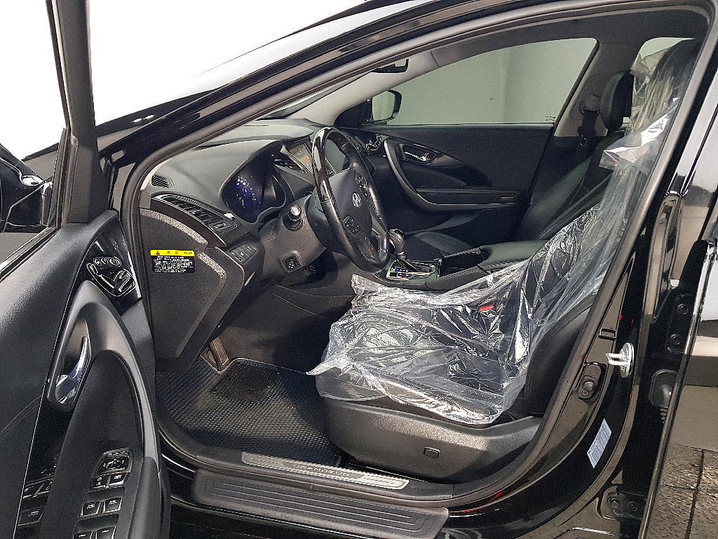 HYUNDAI Grandeur - Vista 8