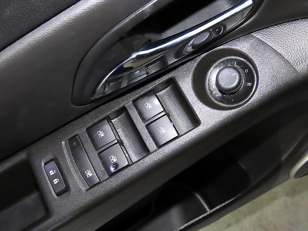 Chevrolet Cruise 2016 Negro - Importación desde Corea - HF Imports Iquique - Foto 13