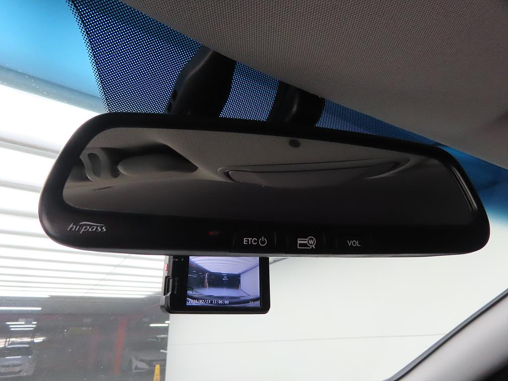 HYUNDAI Sonata - Vista 10