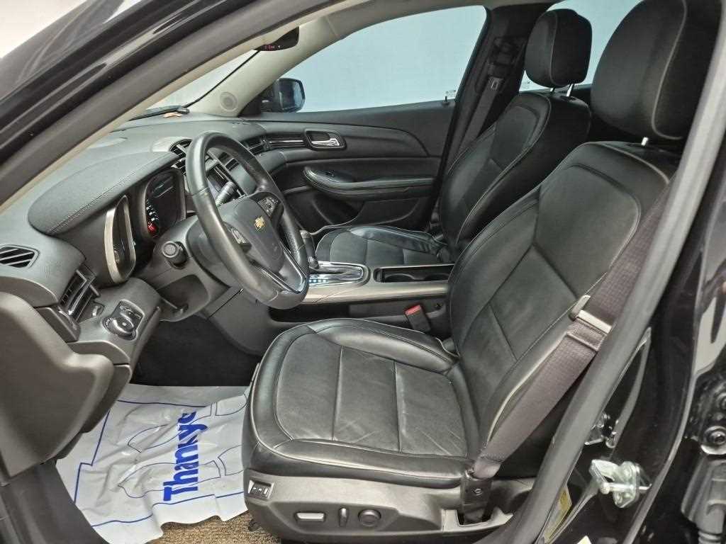 Chevrolet Malibu - Vista 11