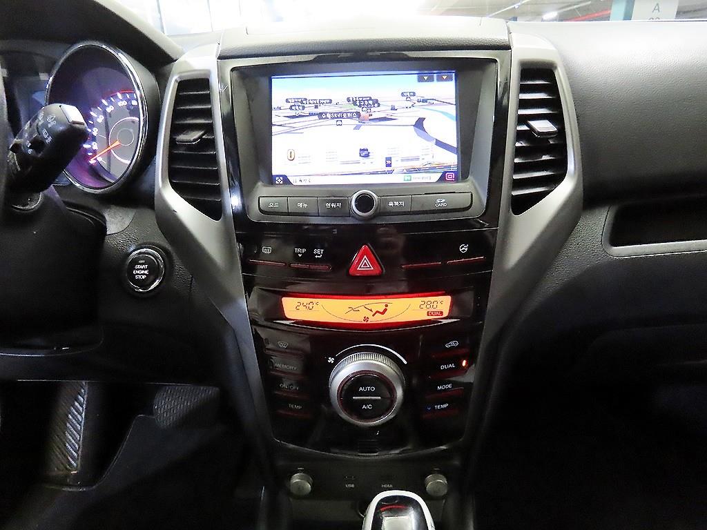 Ssangyong Tivoli - Vista 11