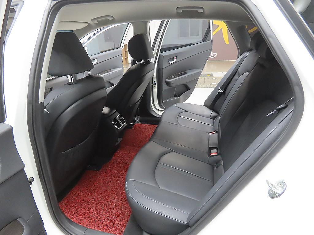 KIA K5 2019 the color of pearl - Importación desde Corea - HF Imports Iquique - Foto 8