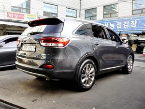 KIA Sorento - Vista 8